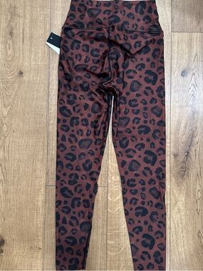 AR-33 Women's High-Rise Leopard Print Leggings - Brown/Black
